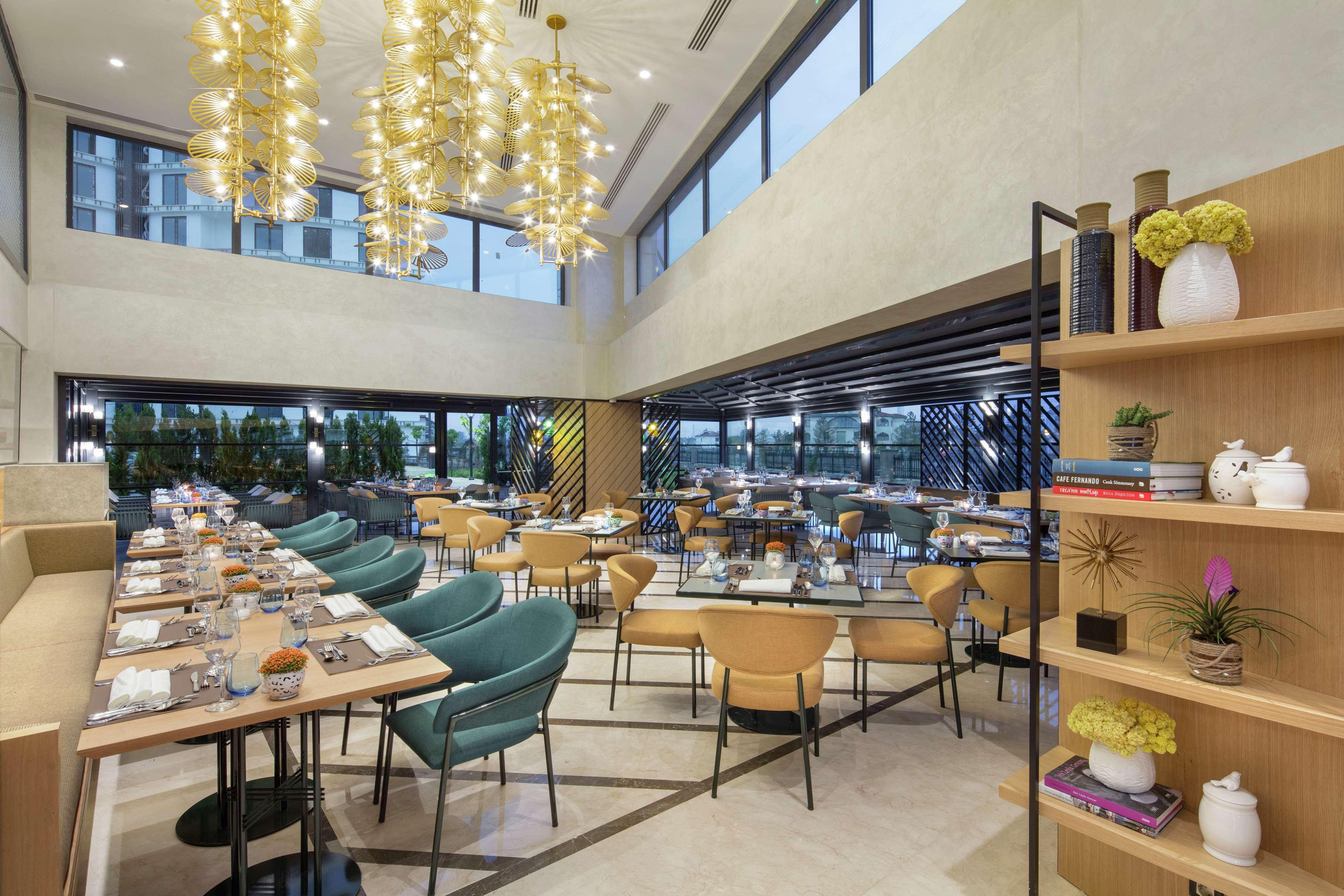 Doubletree By Hilton Afyonkarahisar Hotel Exterior photo